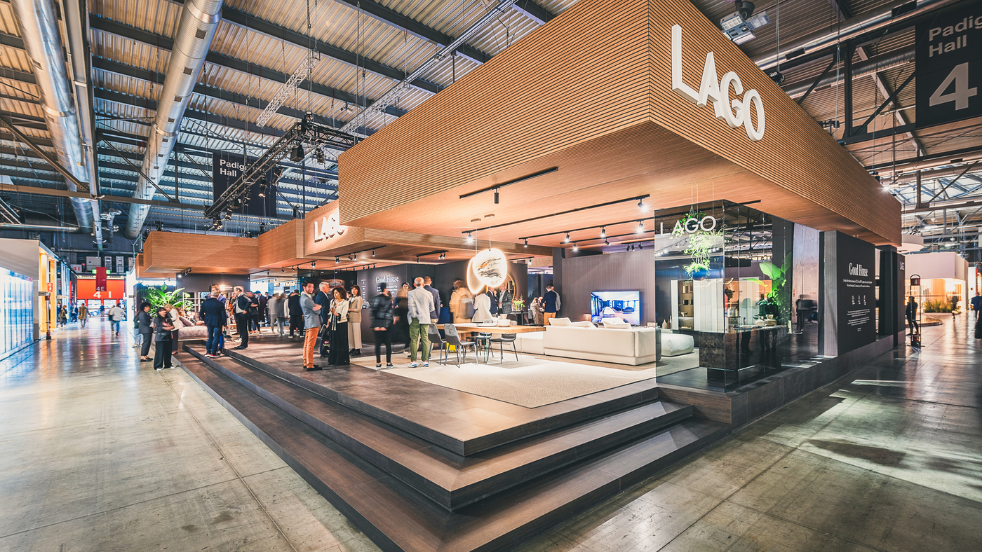 Lago Booth