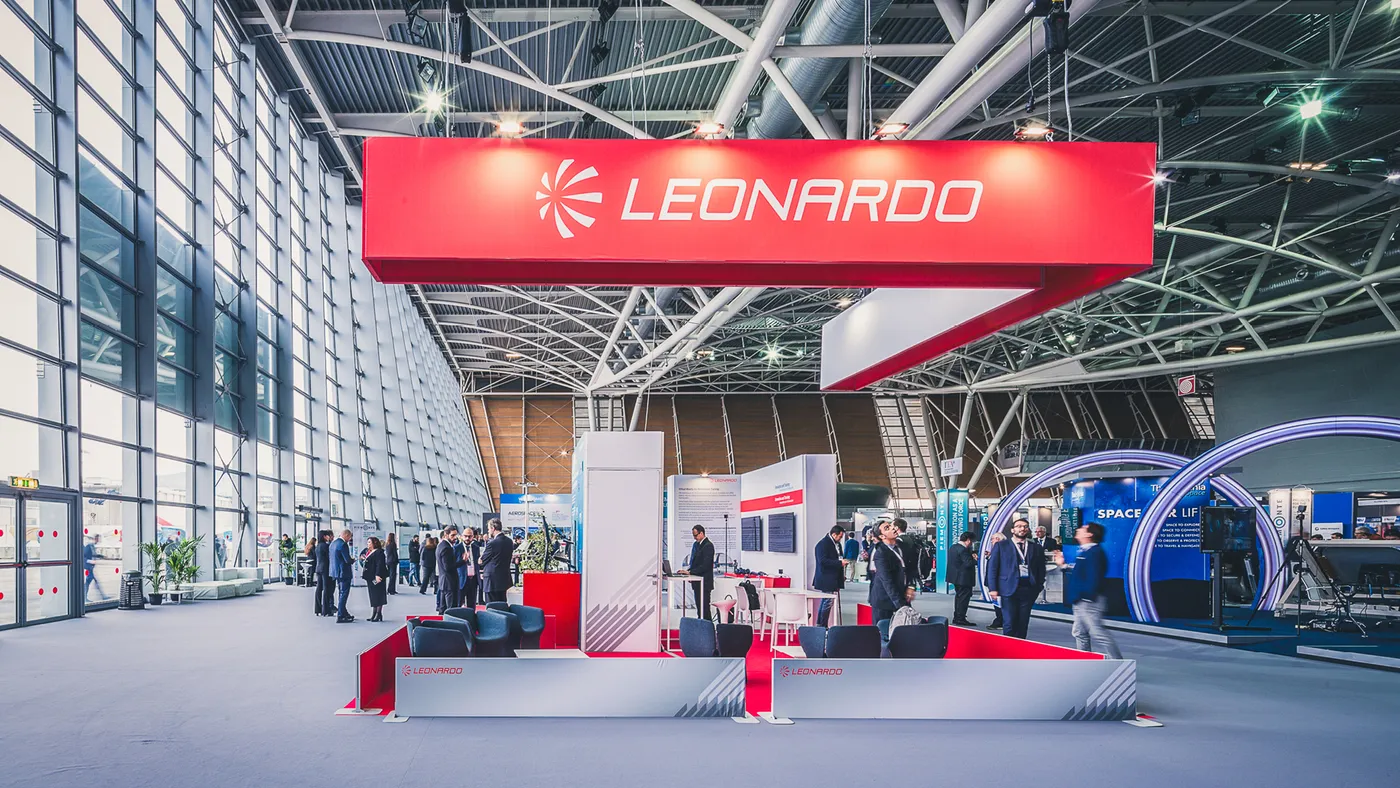 Leonardo Booth