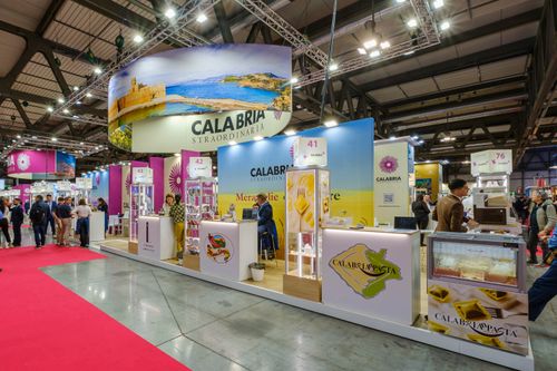 CALABRIA COLLECTIVE - TUTTO FOOD RHO 05-2025