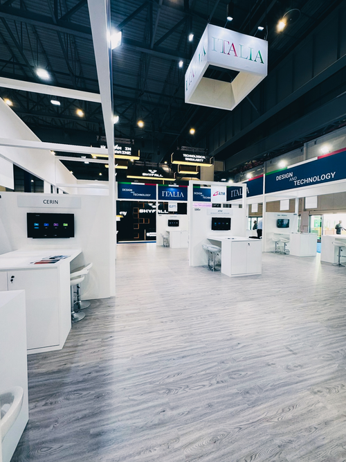 ICE_AIRSHOW DUBAI_4.jpg