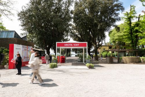 BiennaleVenezia2024doc_0021.jpg