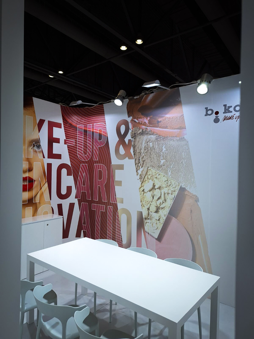 6. B.KOLOR COSMOPROF HONG KONG.jpg