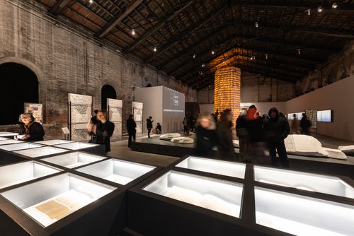 BiennaleVenezia2024sel_0032.jpg