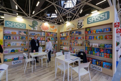 ChildrenBookFairs_042025_sel_0027.JPG