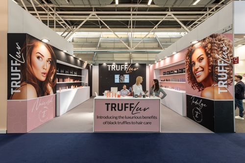 Cosmoprof2024_ADVsel_0028.jpg