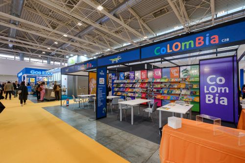 ChildrenBookFairs_042025_sel_0048.JPG