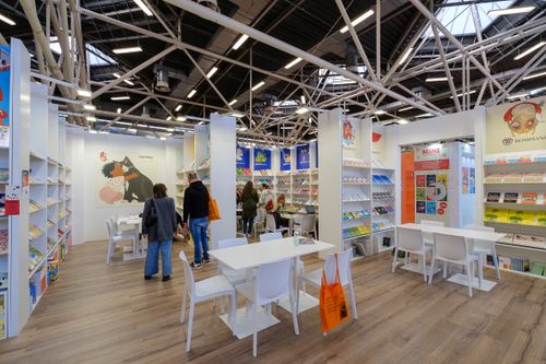 ChildrenBookFairs_042025_sel_0017.JPG