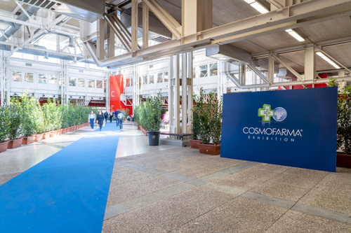 Cosmofarma2023doc_0003.jpg